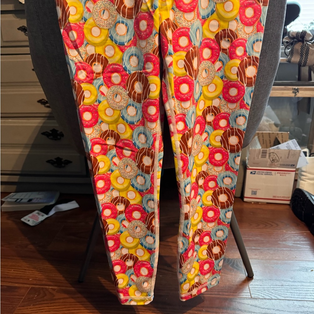 Grllll has pockets and donuts!!!